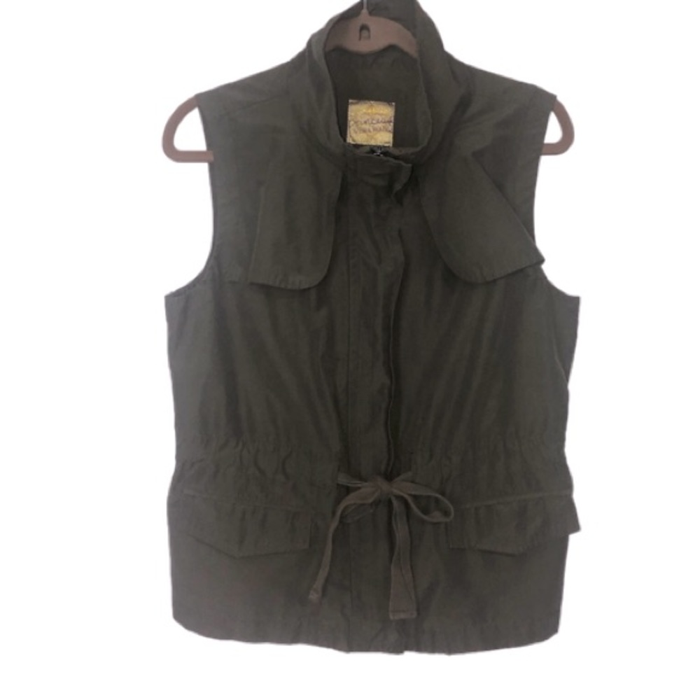 Princess Vera Wang Vest Khaki Army Green XL Hiking Pockets Cinch Tie Waist